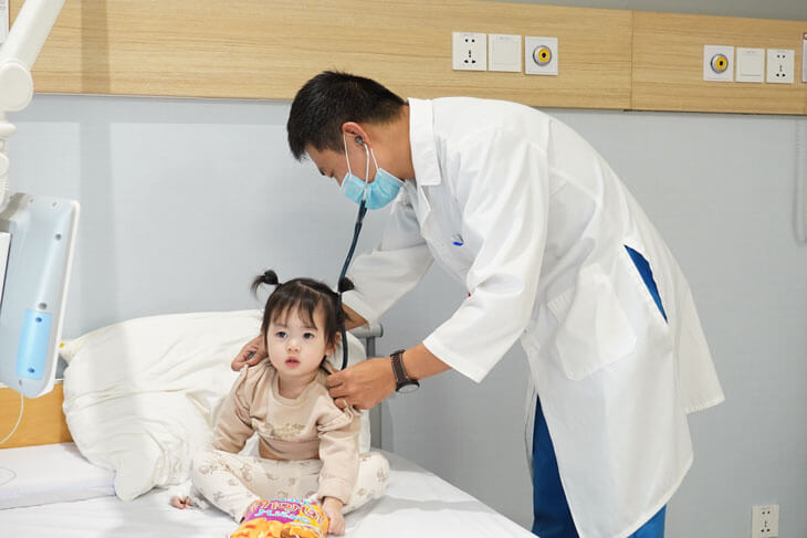 Điều trị táo bón ở trẻ nhỏ