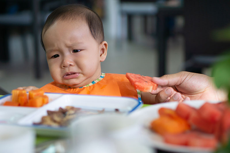 Cắt thắng lưỡi có đau không? Bao lâu thì hồi phục hoàn toàn