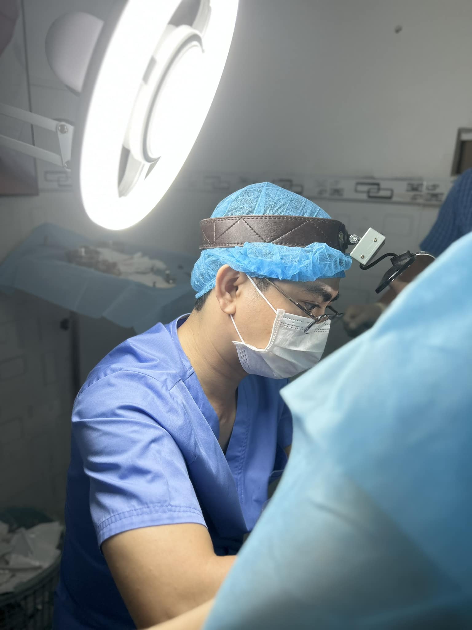 Sau sinh bao lâu thì có thể điều trị trĩ bằng laser?